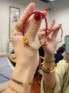 艺术黄金生肖鸡搭配包金和田玉编织款手链